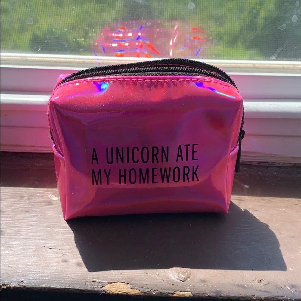 Mini travel pack